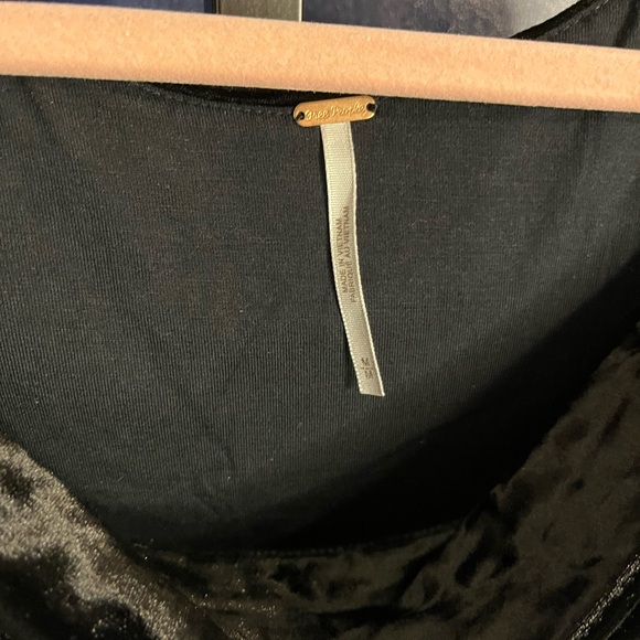 Free People Perfect Date Velvet Top Black - Picture 2 of 3